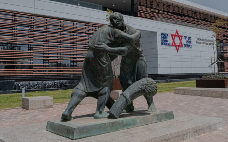Israël déplace la banque de sang sous terre pour la protéger des attaques