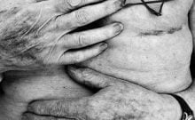 Artiste juif : Fred de Casablanca et les mains