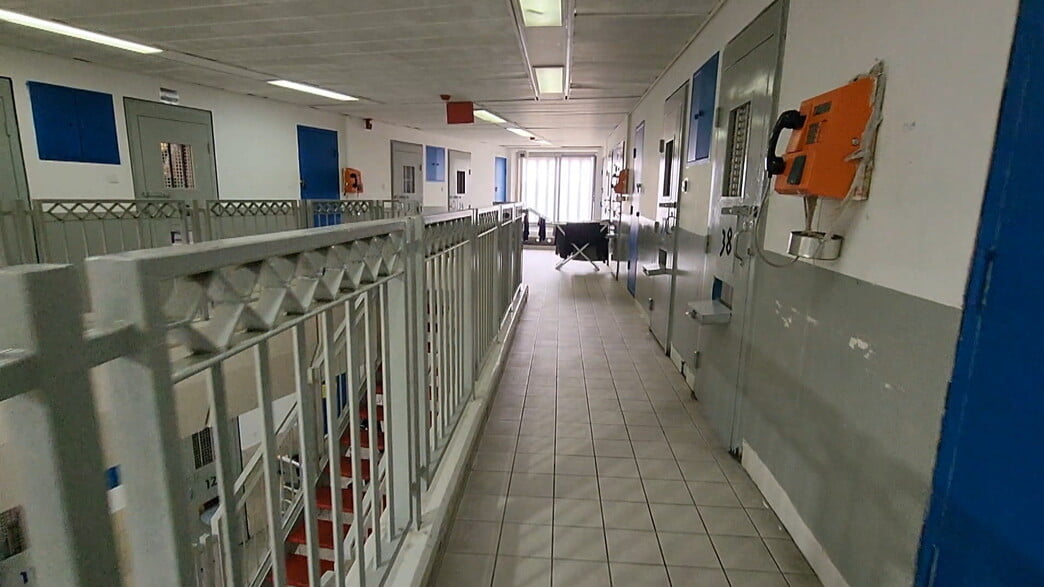 Israël : un vaste réseau de fraude depuis une prison démantelé