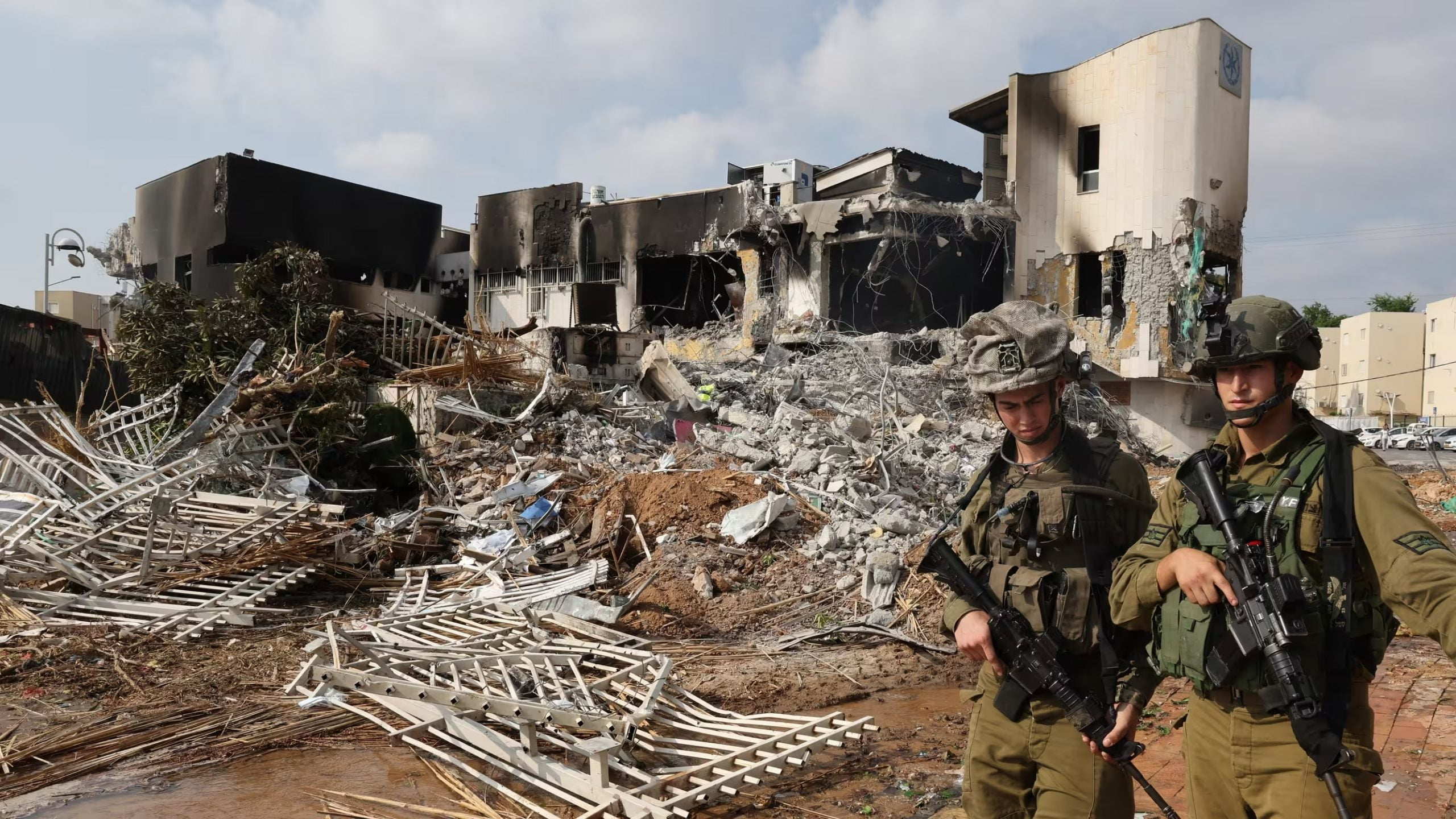 Les failles du renseignement israélien pointées du doigt
