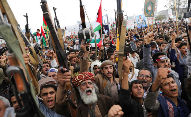 Sous pression, la Russie suspend l'envoi d'armes aux Houthis