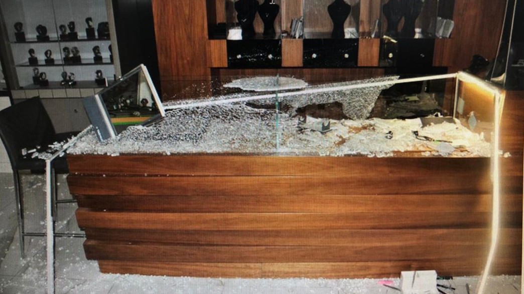 Israël : 9 mois de travaux d'intérêt général pour 3,5 millions de bijoux volés en plein jour avec menaces!