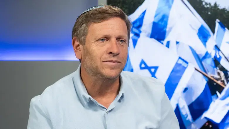 « Avec votre morale, Hitler régnerait encore » : le cri d’Hagai Luber aux signataires anti-Tsahal