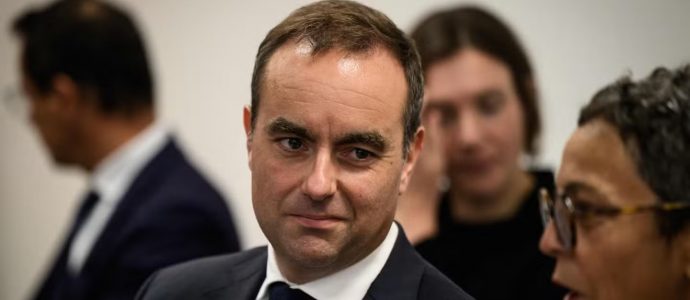 Dette française : la digue a cédé à cause de la démission du Premier Ministre de Jean Luc Ginder