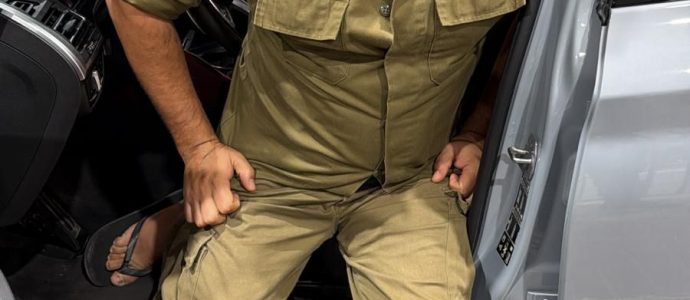 En uniforme… et en tongs : un imposteur pris en flagrant délit à la lisière de Jérusalem