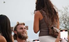 Du culte sadique à la canopée — Aviad Ambash, la revanche d’une enfance volé