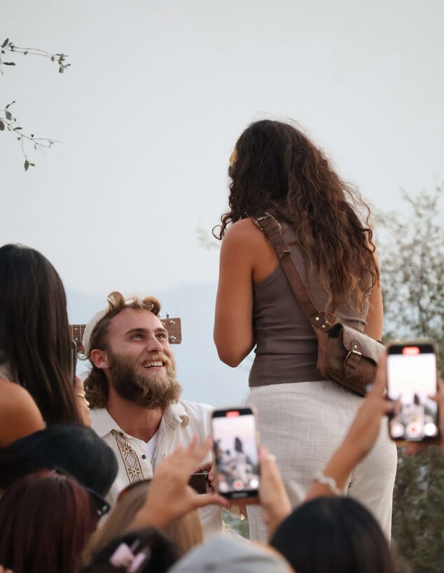 Du culte sadique à la canopée — Aviad Ambash, la revanche d’une enfance volé