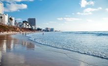 Titres explosifs 1. H1 Bat Yam sous alerte : le maire révèle des contacts entre habitants et renseignement iranien 2. H1 « Les Iraniens sont arrivés à Bat Yam » : l’avertissement qui secoue toute une ville 3. H1 Téléphones piégés, recrutements invisibles : Bat Yam confrontée à une menace directe 4. H1 Alerte rouge à Bat Yam : des habitants déjà approchés par l’Iran selon le maire 5. H1 Panique à Bat Yam : le Shin Bet réagit après l’avertissement du maire Mots clés Bat Yam, sécurité intérieure, renseignement iranien, Shin Bet, tentatives de recrutement, messages suspects, habitants approchés, alerte municipale, groupe WhatsApp, infiltration numérique, menace sécuritaire, services de sécurité, Tsvika Baroum