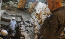 Destruction du Temple : Mikvé et Cendres Découverts Sous le Mur des Lamentations