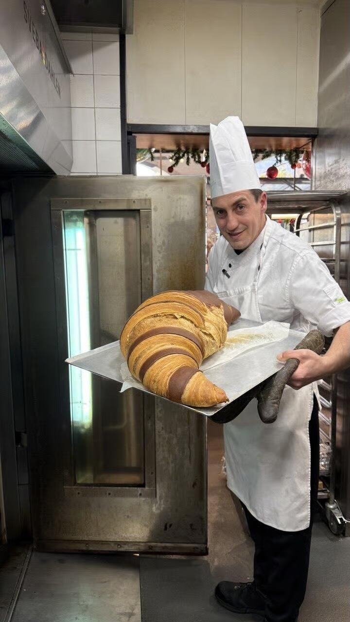 Le plus grand et le plus décadent croissant d'Israël !