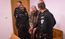 Un ancien agent du Shin Bet condamné à la perpétuité pour le meurtre d’une survivante de la Shoah