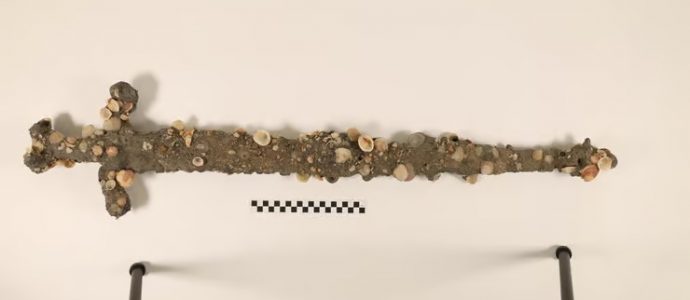 Une épée croisée du XIIᵉ siècle découverte au sud de Haïfa