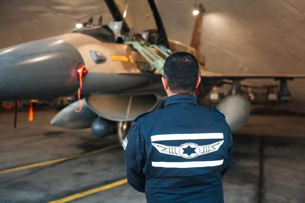 Commandant Youd : l’ange derrière les ailes des avions de Tsahal