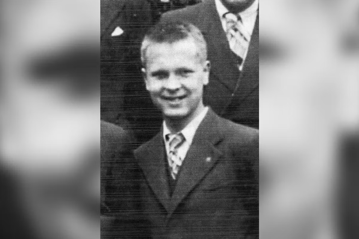 DEUX POUR TUER HITLER par Michel Levine 