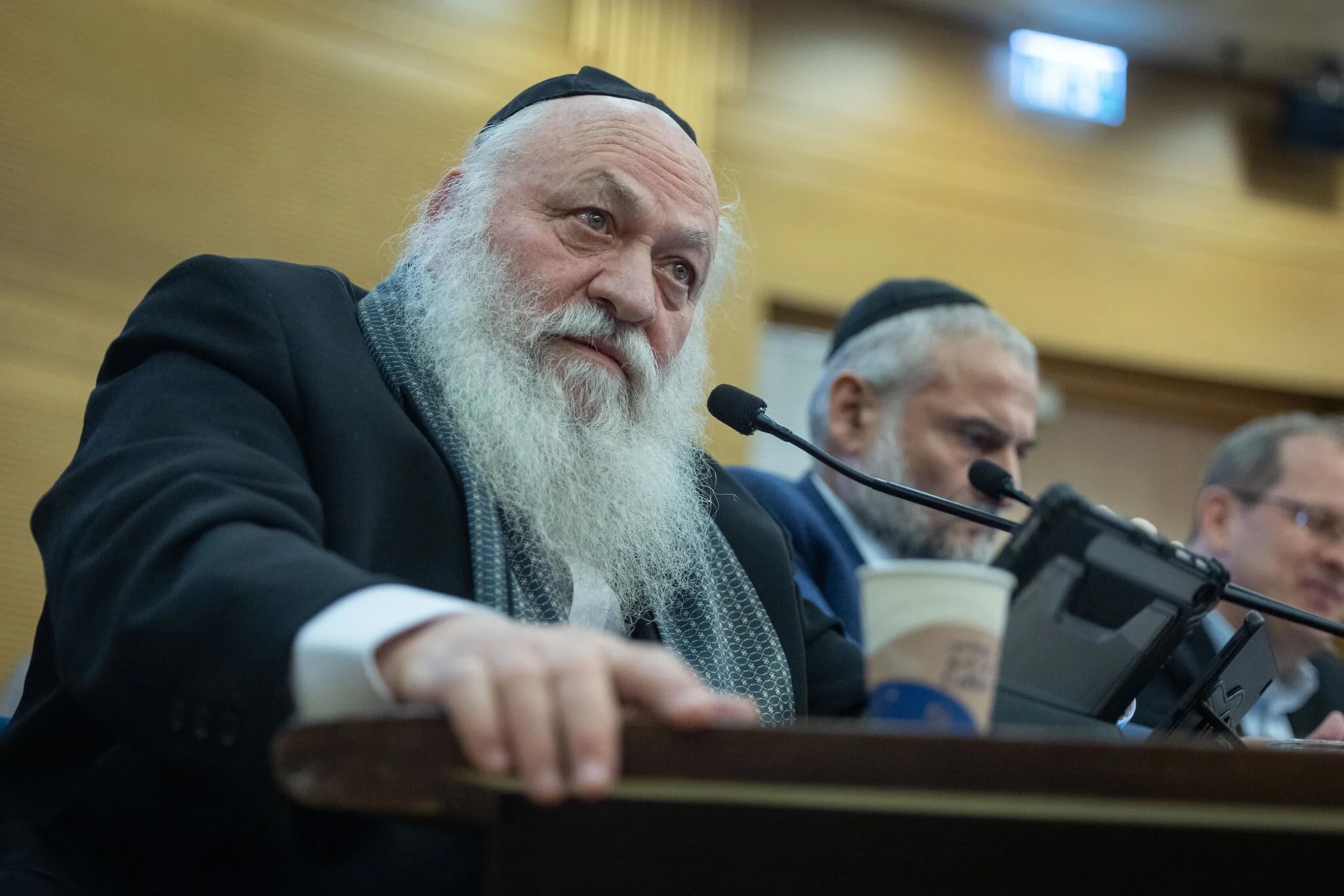 Israël évite la chute : budget adopté sous tension, entre guerre et concessions politiques explosives