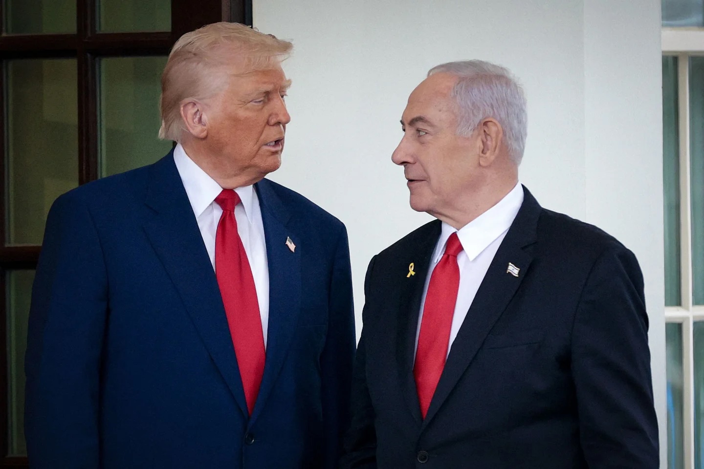 Trump prend ses distances avec Israël après la frappe sur le champ gazier iranien