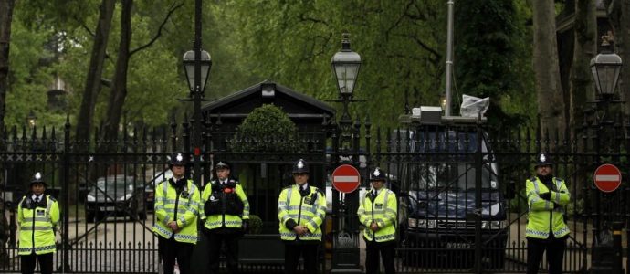 Londres : des drones toxiques lâchés sur l'ambassade d'Israël — la vérité choque