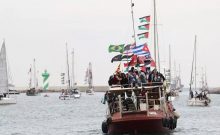 En route pour Israël : 175 activistes s'amusent sur le navire de la marine nationale -vidéo-