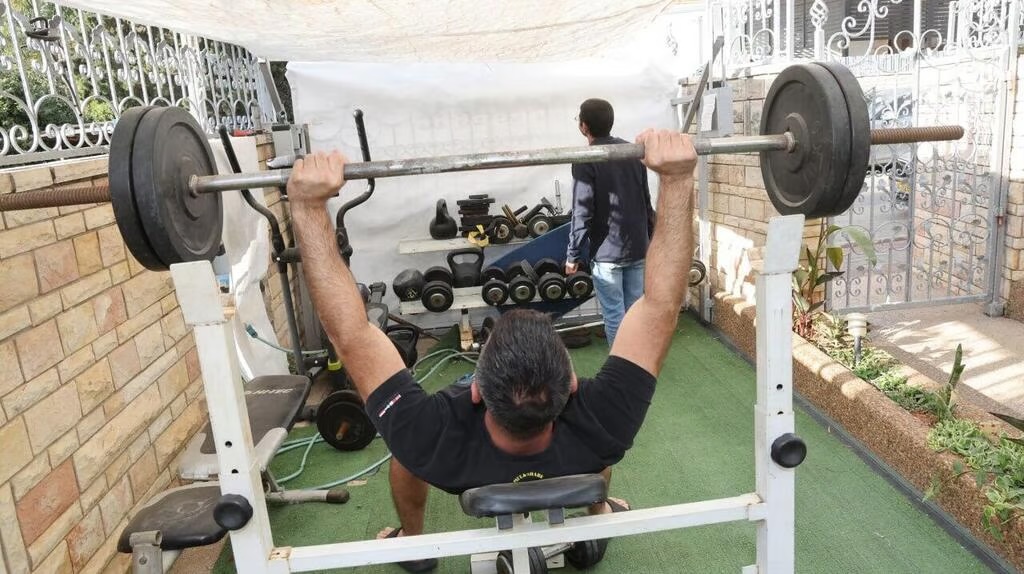 Israël : dans une villa secrète, des hommes les plus violents apprennent à ne plus tuer