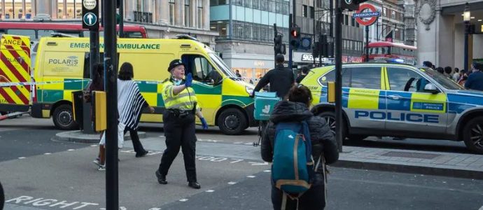 Londres : Deux juifs religieux agressés au couteau devant une synagogue de Golders Green