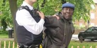 Antisémitisme à Londres : une femme agresse un garçon haredi, un homme frappe des femmes avec sa ceinture