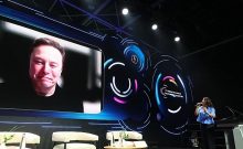 Musk promet : la Tesla autonome sur les routes d'Israël avant fin 2026
