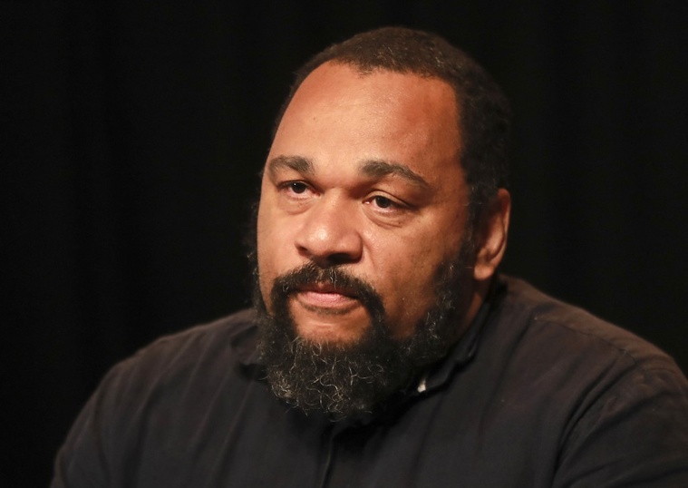Dieudonné devant la justice : un an de prison ferme requis pour apologie du terrorisme