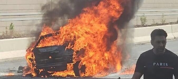 Acte criminel sur l'autoroute en Israël : Une voiture explose sur l'autoroute Ayalon, 1 mort -vidéo-