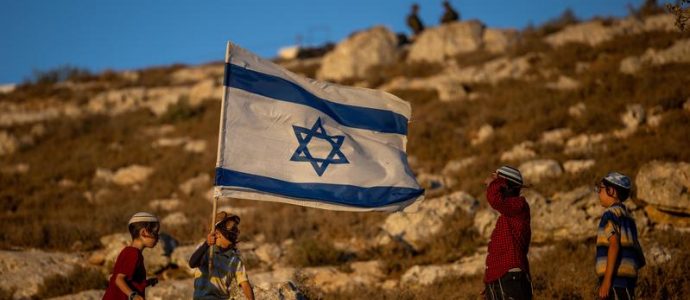 Tribune : Ne pas mettre les Juifs à genoux, ne pas aveugler Israël , de Nataneli Lizze
