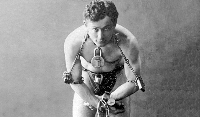 Houdini, Okito, Ben Ali Libi : Amsterdam célèbre les magiciens juifs, de l'âge d'or à Sobibor
