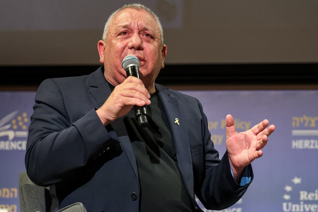 Gadi Eisenkot devant Netanyahou : Israël pourrait avoir son premier Premier ministre séfarade