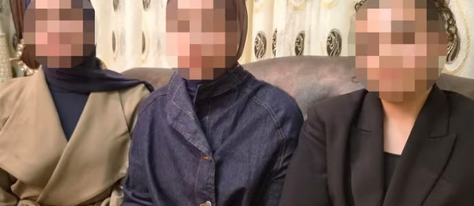 Jérusalem : quatre étudiantes en médecine voilées aspergées de café et traitées de « terroristes »