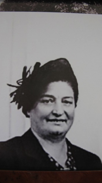 En l'honneur de la Journée des Justes parmi les Nations.Juste des héros de Myriam Karsenty