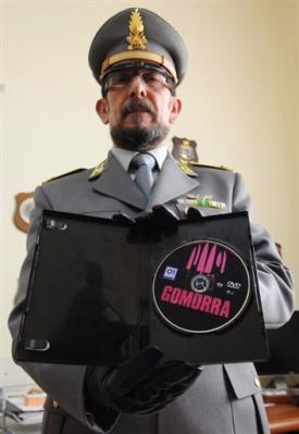 Naples: des DVD piratés du film antimafia Gomorra vendus par la mafia