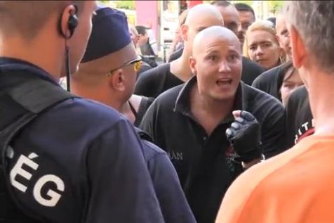 Agression raciste en Hongrie : une vidéo accablante
