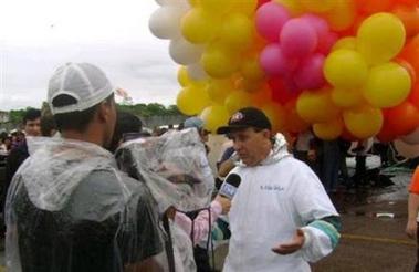 Brésil: un prêtre tentait un vol avec mille ballons, abandon des recherches