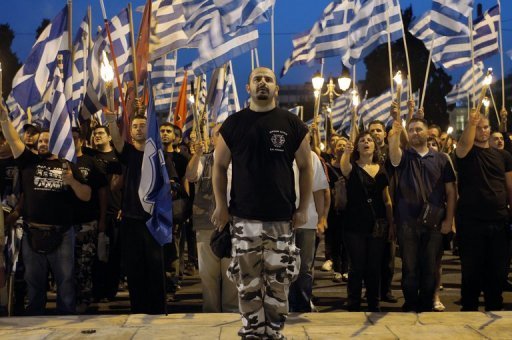 Néonazisme en Grèce: coup de balai dans la police