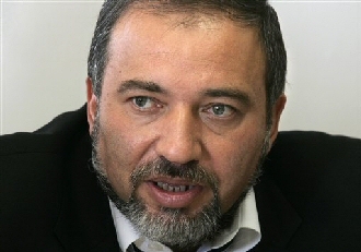 Israël: l'ultranationaliste Abigdor Lieberman pourrait créer la surprise