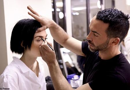 Leçon de maquillage avec Armani cosmetics
