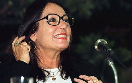 Nana Mouskouri au Nokia Arena de Tel-Aviv, le 18 Février 2014 !