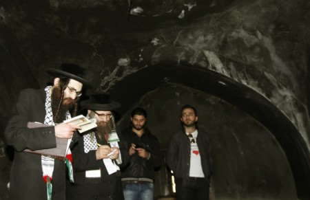 Liban: deux rabbins Neturei karta font une apparition surprise au sud