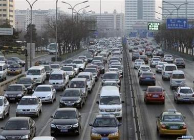 A Pékin, une loterie pour freiner le flot de nouvelles voitures