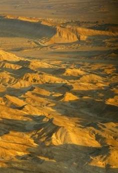 Neuf morts dans l'accident d'un car de touristes en Egypte