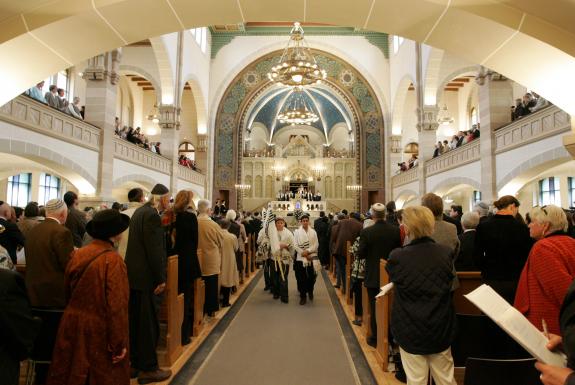 L'afflux d'immigrés de l'ex-URSS contribue au renouveau de la communauté juive de Berlin