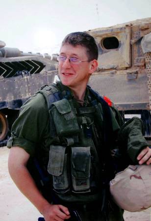 Israël : Le fils de l'écrivain israélien David Grossman tué au Liban