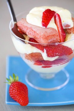 Dessert : Tiramisu rose aux fraises